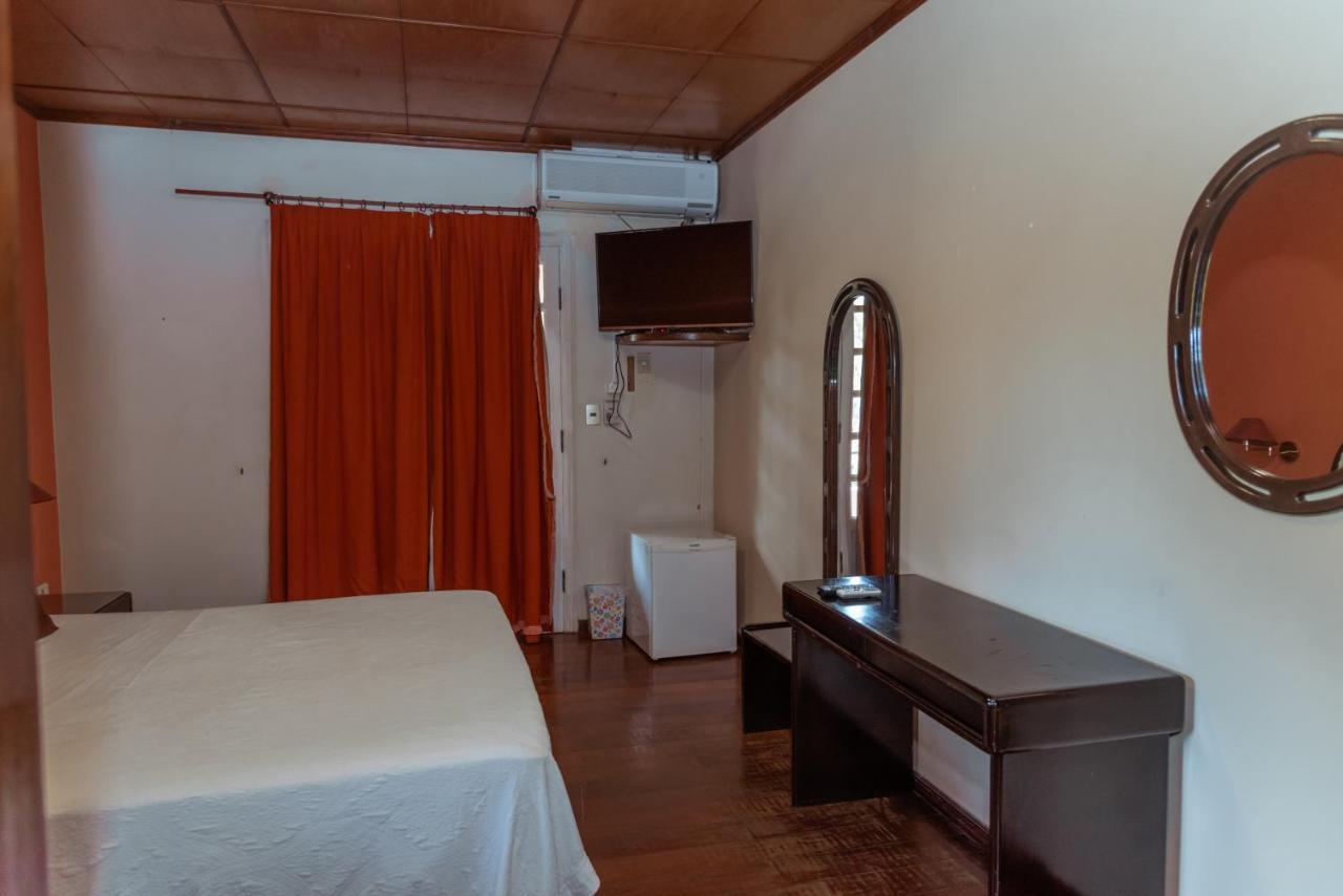 Casa Blanca Hotel Ciudad del Este Buitenkant foto