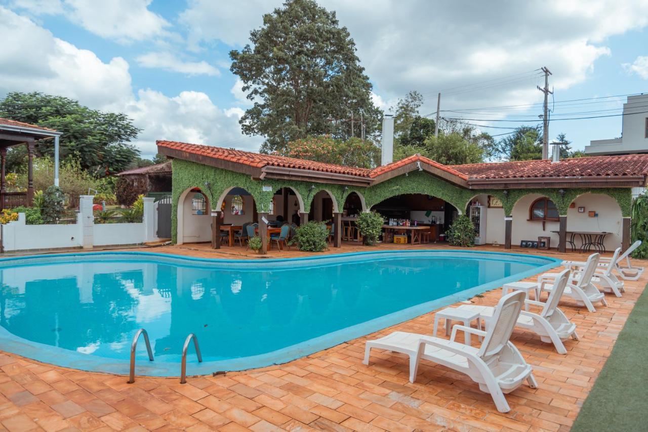 Casa Blanca Hotel Ciudad del Este Buitenkant foto